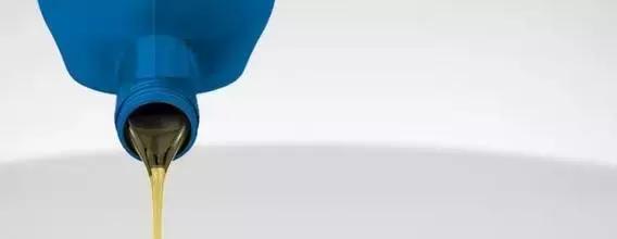 机油的正确选择方法,掌握机油选用的依据及误区