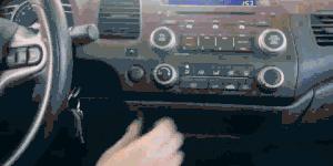 车子下雪冻住了怎么处理,爱车各个位置被冻住应该如何解冻