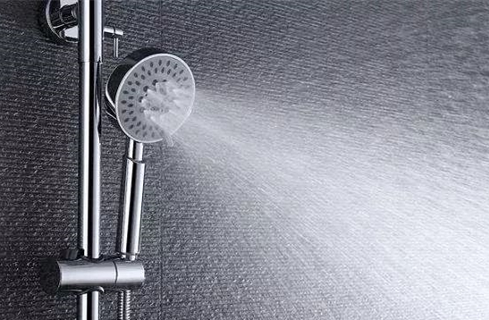 花洒水流太小怎么处理,花洒水流太小怎么修