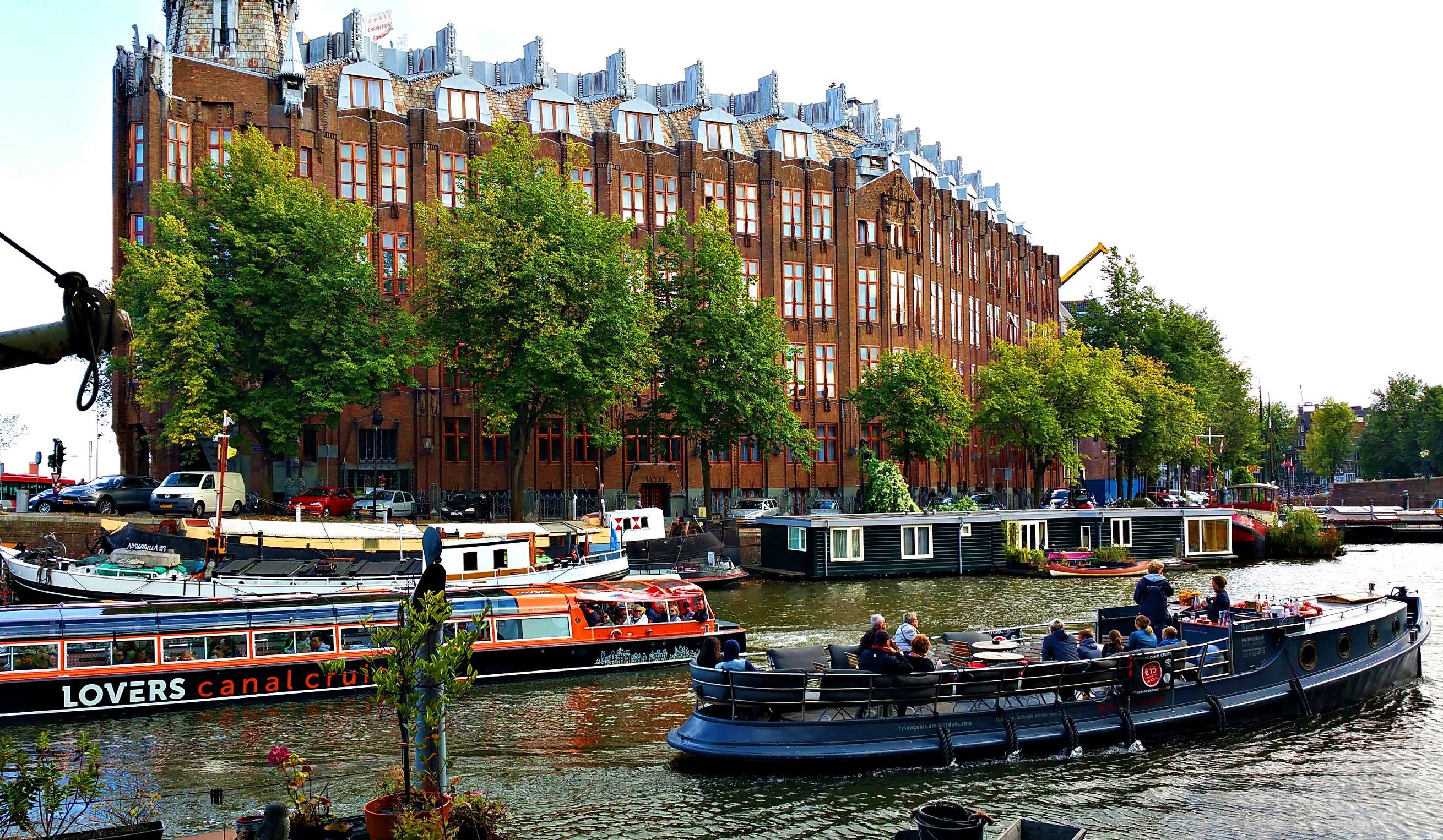 荷兰威尼斯旅游,尽情的体验异域威尼斯的水乡风情