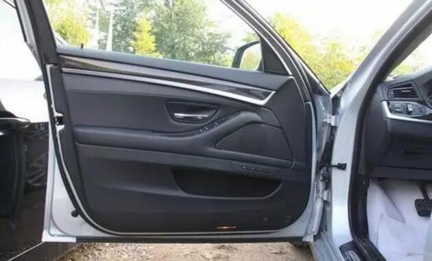 原厂真皮座椅是真皮吗,原厂皮座椅里面是海绵还是布套