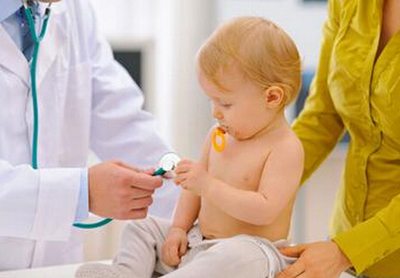 刚出生的宝宝为什么容易得肺炎？怎样预防？