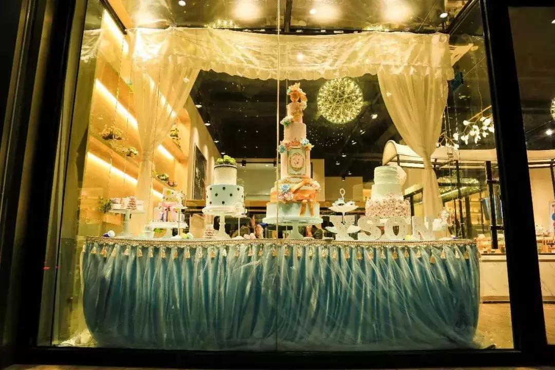 香港排长龙奶茶店,香港排长龙的奶茶店