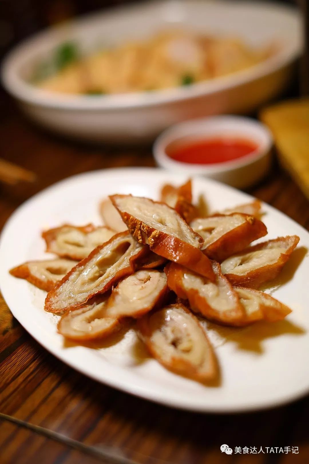 一不留神就掉进坑里,一不留神就会掉进一个大坑