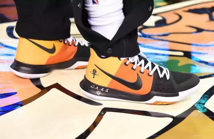 看欧文打球的反应,看到了欧文的影子