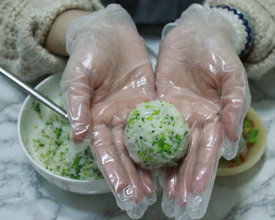 橄榄油西兰花沙拉,虾西兰花饭团的做法