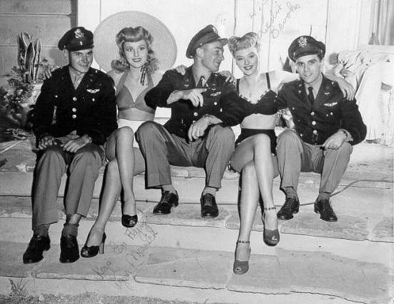 美军与美国民众关系,美军和日本美女