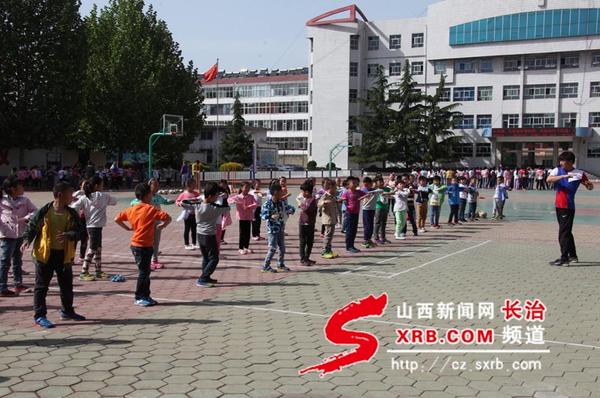 体育公开课足球,足球公开课初中完整版