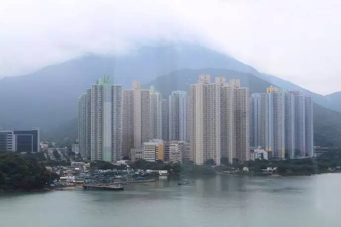 妈妈咪咪嘉年华的欢乐体验和香港郊区的生态怡然之旅