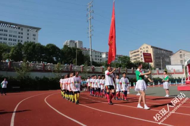 人教杯校园足球赛我们来了,全国校园足球总决赛小学