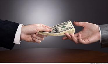 投资还是借款合适,投资用现金还是贷款