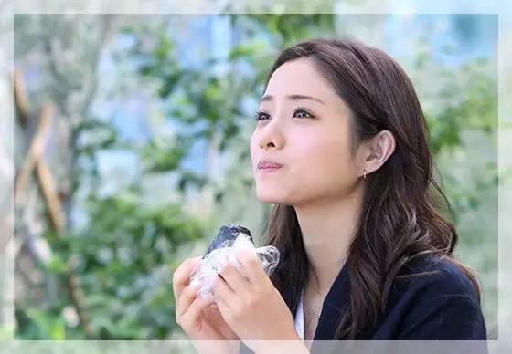 不吃土也能买，这些年度最受欢迎TOP5唇膏一定要下手！