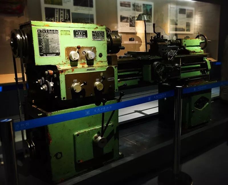 见证新中国工业辉煌！大渡口来了两台“重器”