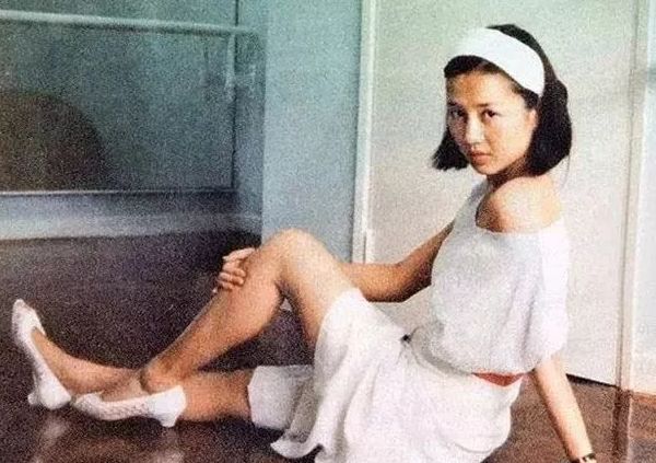 争宠*爱夺**抢家产，一门四房十七子的赌王一家堪比后宫甄嬛传！