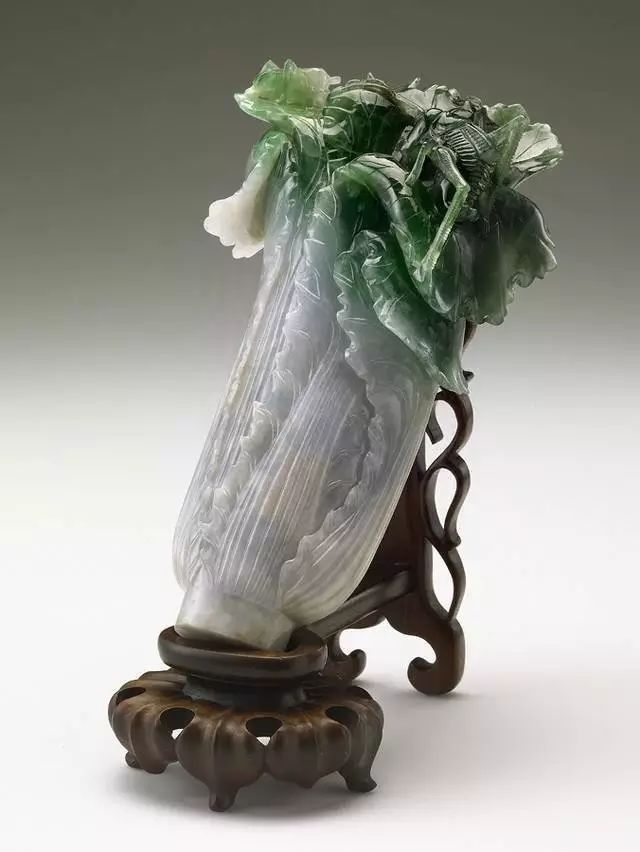 故宫文物迁移台湾,故宫里的奇珍异宝运回了日本