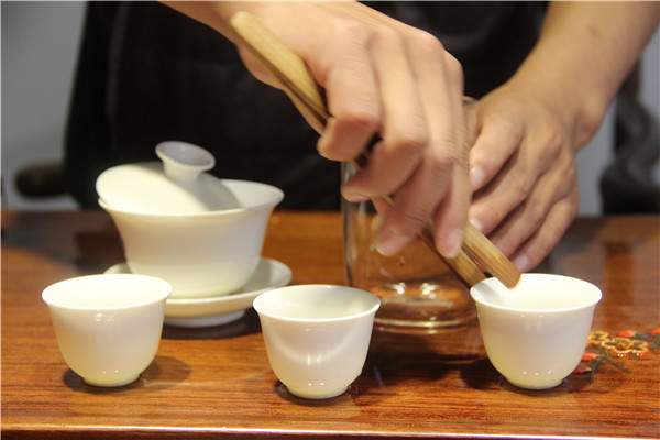 2005加嘉老同志普洱茶,加嘉老同志普洱茶2006价格