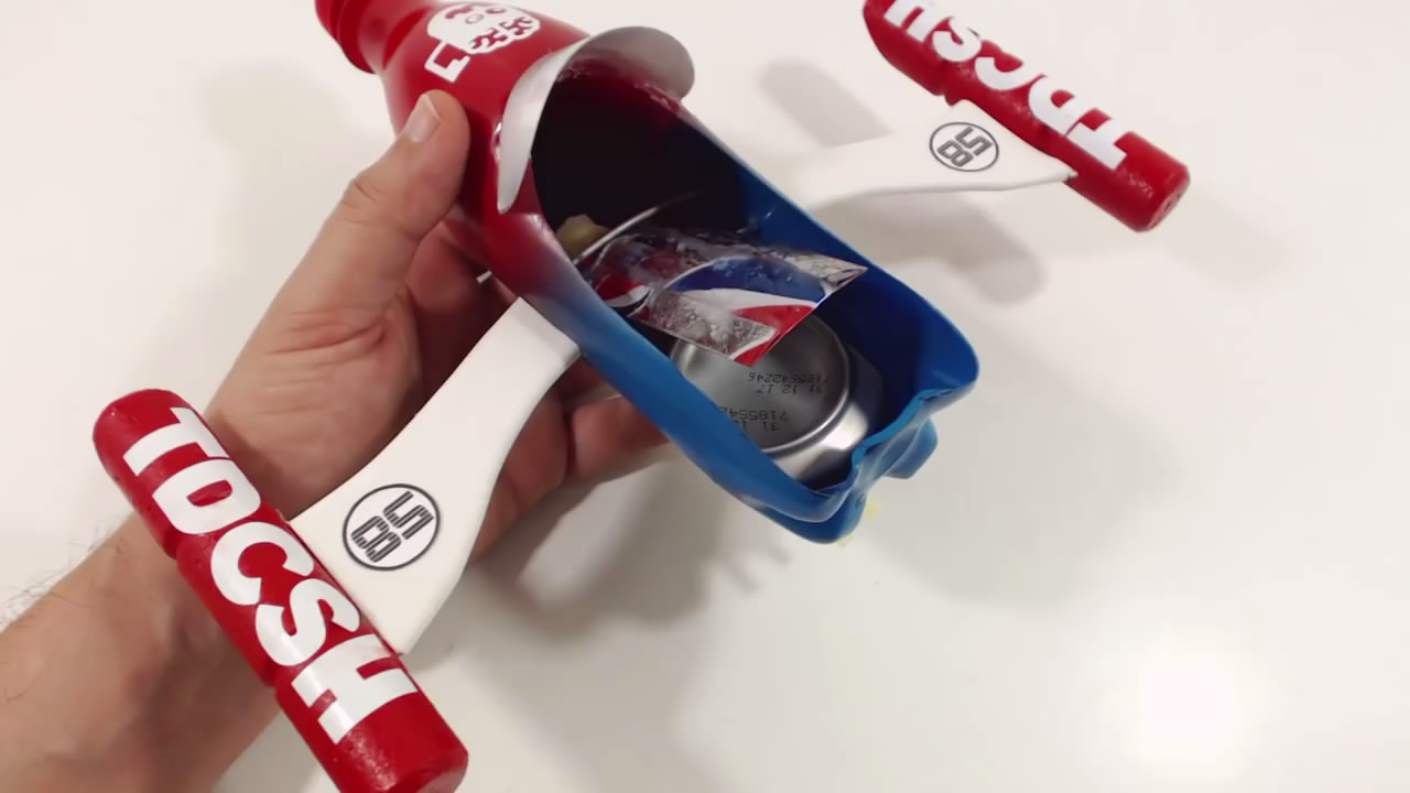 易拉罐和塑料瓶制作船,怎么把易拉罐改成遥控快艇