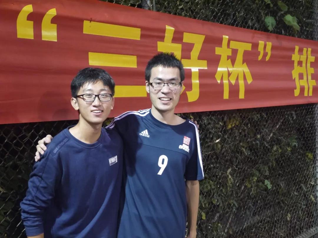 两年半30门课满绩，能“狂飙”英语，这才是学霸中的“战斗机”！