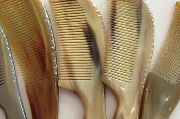 几十块的牛角梳真的吗,真假牛角梳的鉴别方法