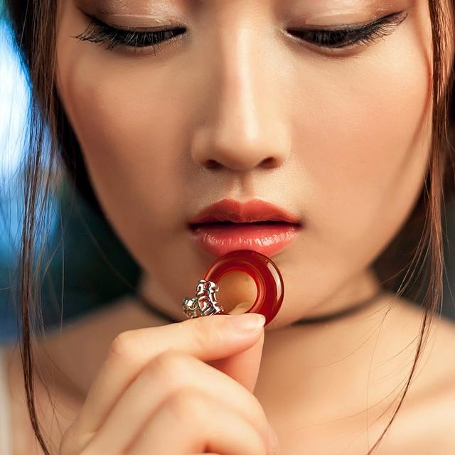 女人受不受宠,就看她身上这三个地方戴了首饰没?