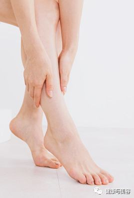 脚后跟怎么磨才嫩白,如何滋润脚后跟