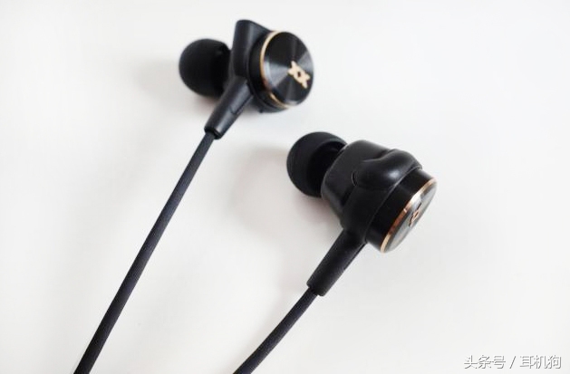 下潜重低音震撼音响,索尼xbaz5有什么用