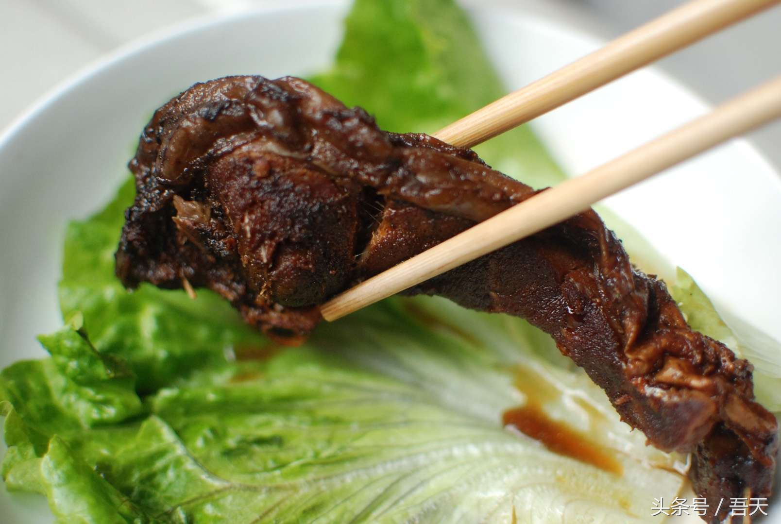 卖卤菜可以自己在家做么,在菜市场卖卤菜需要准备什么