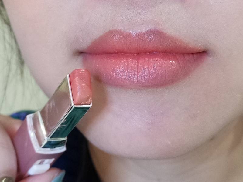 兰芝咬唇妆口红试色,兰芝双色唇膏