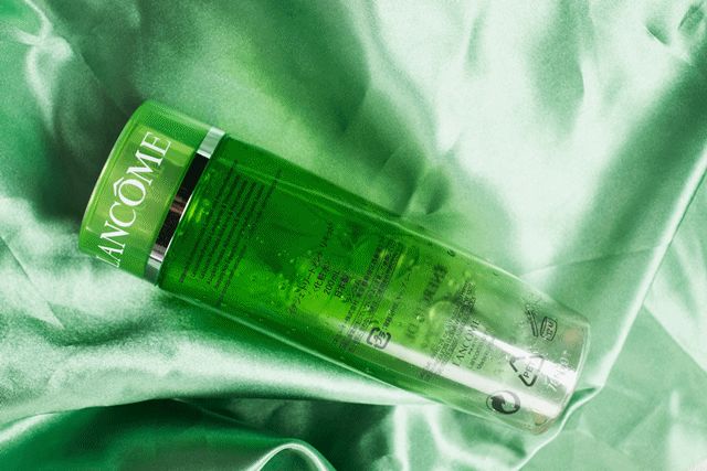 年度大赏｜拔了一整年的草，我到底用完了多少空瓶？