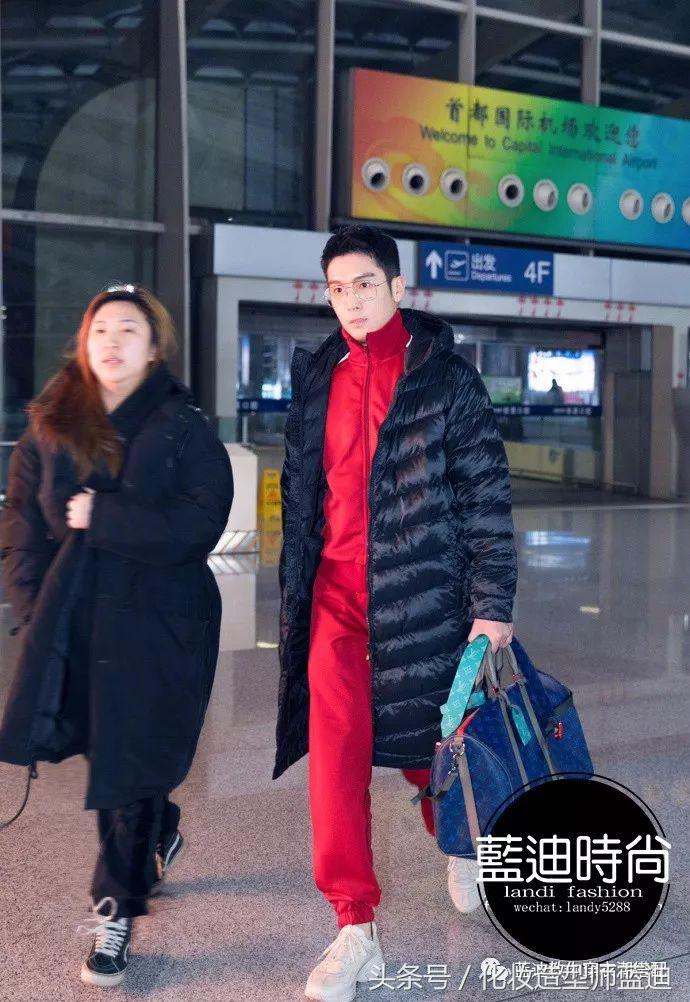 王俊凯节目穿戏服,王俊凯演唱会无边界穿搭