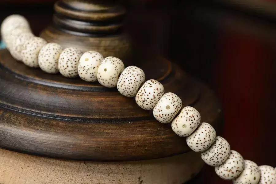 佛珠手串材料的寓意和禁忌,佛珠手串搭配讲究禁忌什么