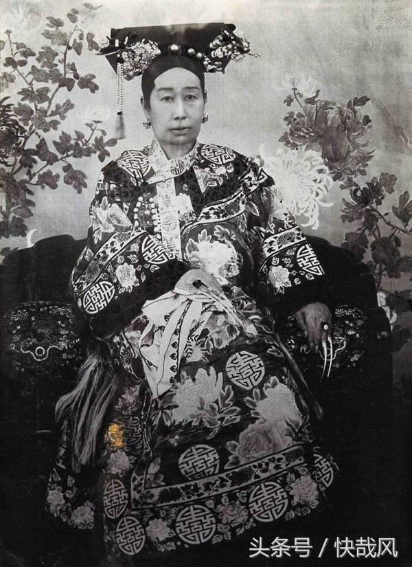 为什么慈禧会被嘲笑,世人对慈禧的评价