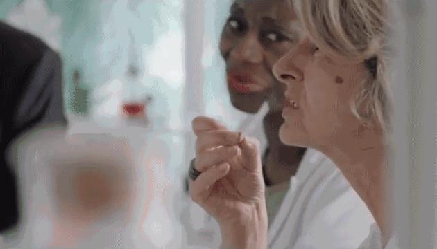 顾客不是上帝服务员是上帝,顾客不是上帝顾客是粉丝