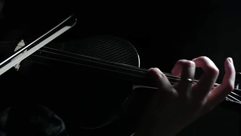 练琴的时候放教程好吗,练习揉弦最好方便的方法