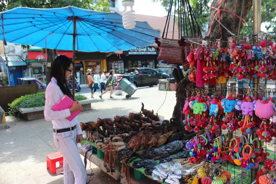 泰国清迈自由行费用多少钱一个月,泰国报团和清迈自由行哪个划算