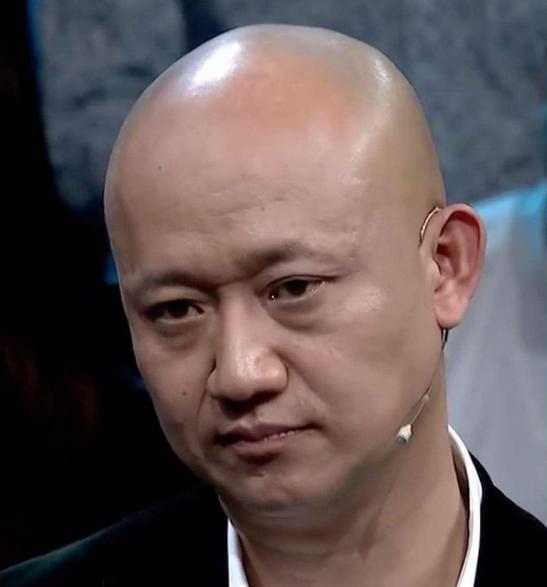 璐璐搞笑同盟“之”104期：悟空，打死这蜘蛛！神曲小苹果的威力