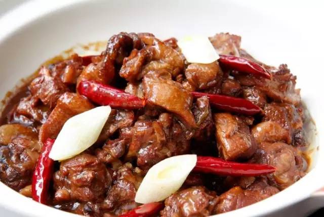 这家酒店居然能睡出时尚奢侈品|最旅行约睡，你来吗？