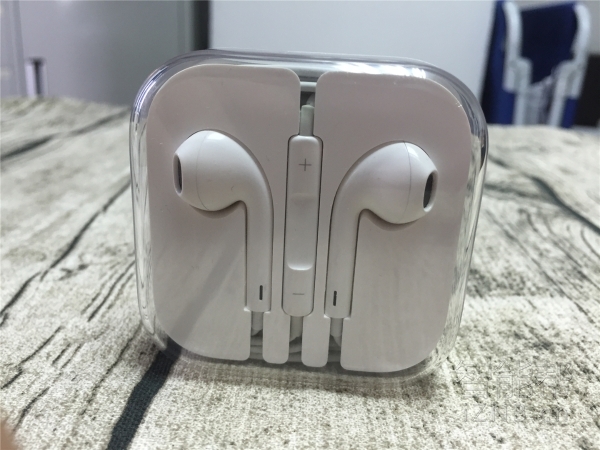 一加耳机对比airpodspro,earpods和原装耳机