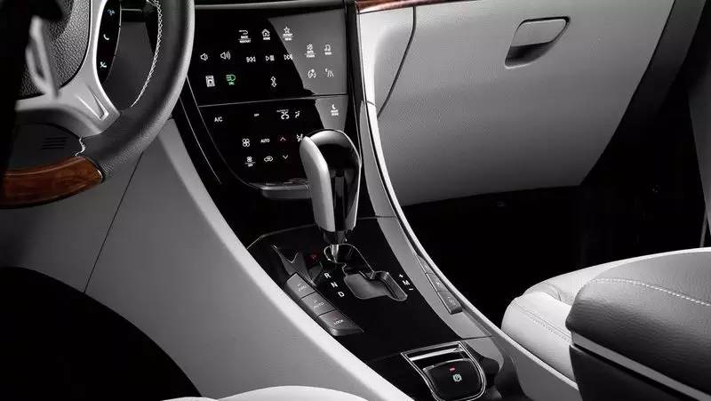 纳智捷大7是suv吗,纳智捷suv大七落地价