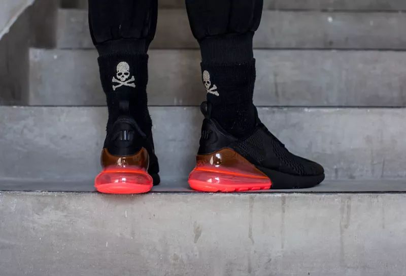 max270气垫测评,airmax270气垫多重可以踩开