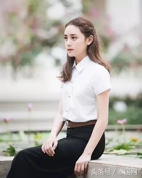 第72届朱拉隆功-法政大学传统足球赛，漂亮小姐姐们都上线啦！