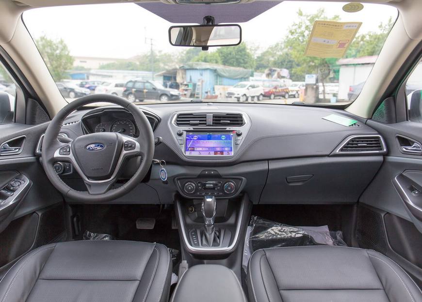 福特福睿斯值不值得入手,福特福睿斯值得购买吗怎么样