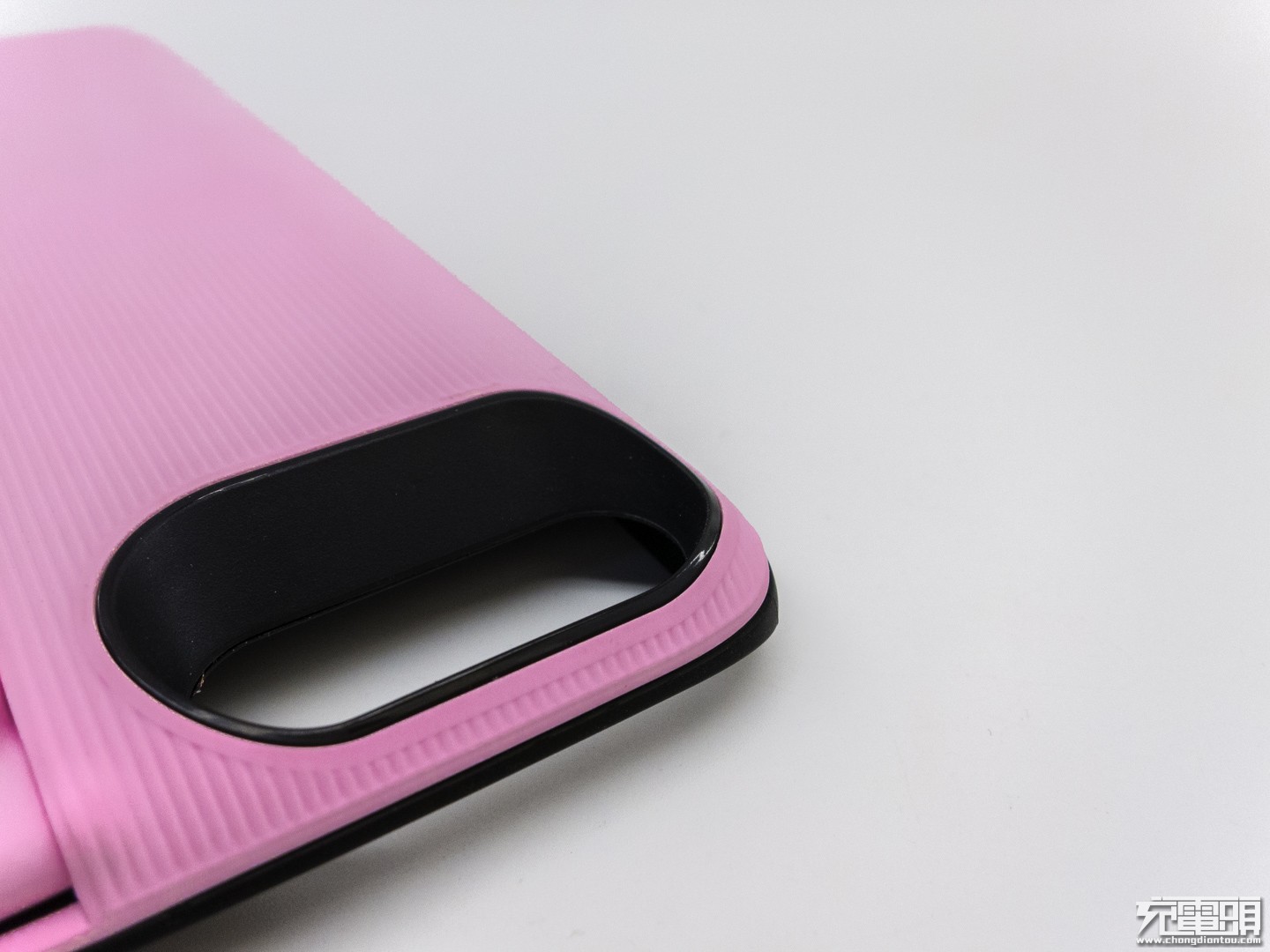 现在手机换电池麻烦,汽车换电池麻烦吗