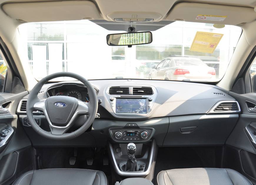 福特福睿斯值不值得入手,福特福睿斯值得购买吗怎么样