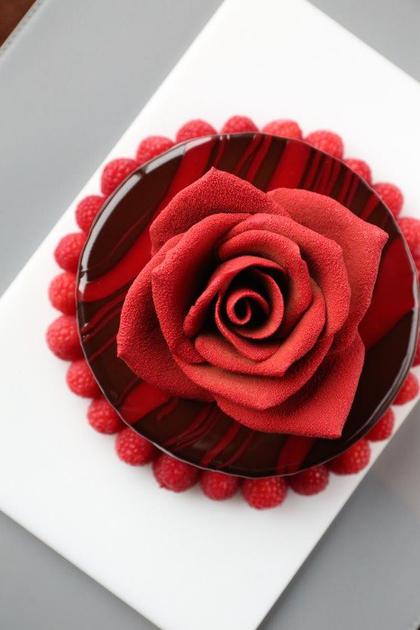 帮你情人节哄女票时尚圈推出哪些最潮新品