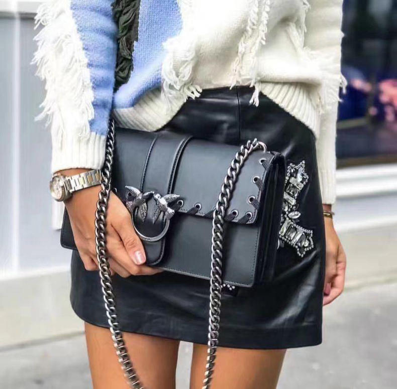 夏季时尚燕子包,燕子包的经典款