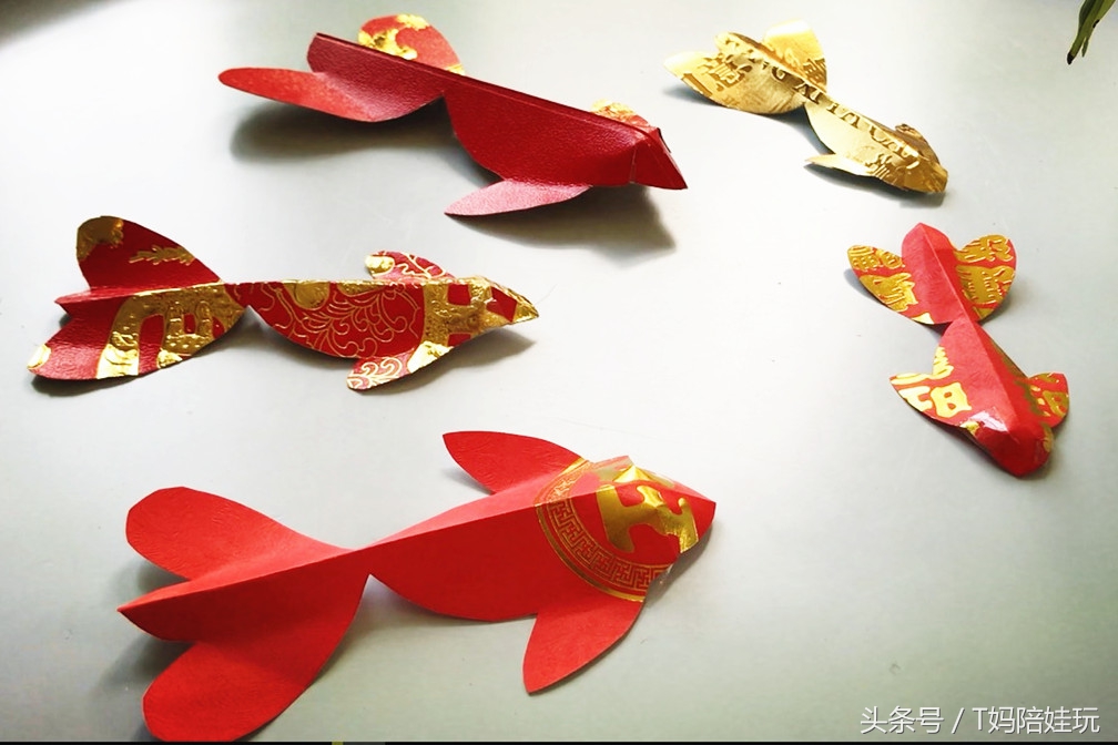 新年红包年画,收到的红包不要扔