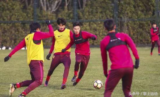 成耀东为什么要踢中乙,成耀东谈足球退步原因