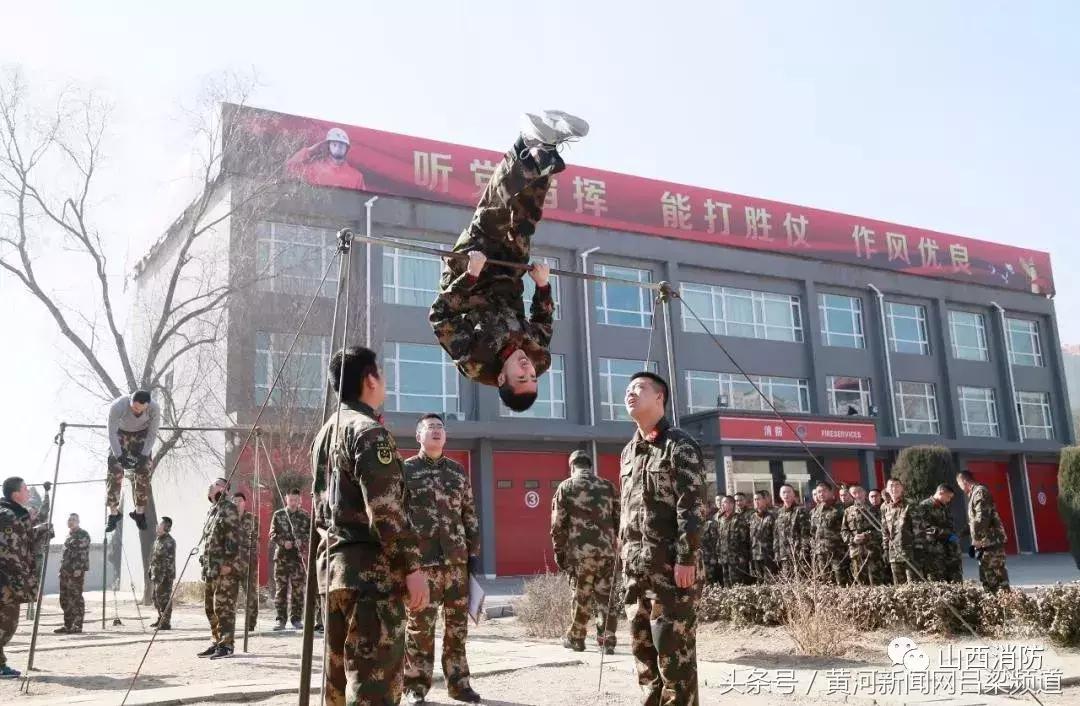 许三多腹部绕杠破纪录,许三多腹部绕杠动作要领