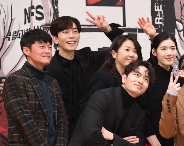 《Return》女主暴打导演被下车？观众：为什么不换掉导演，罢看！